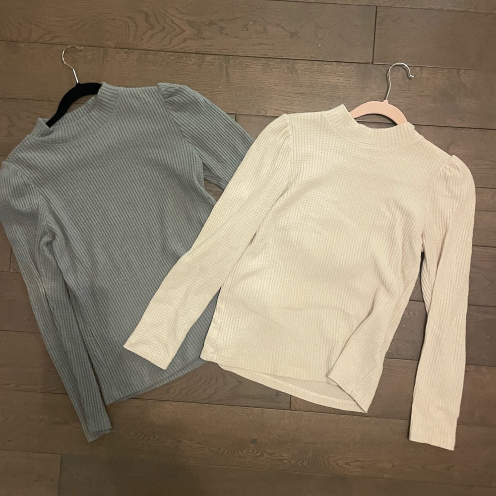 Z Supply Ribbed Long Sleeve Tops in Gray and Cream